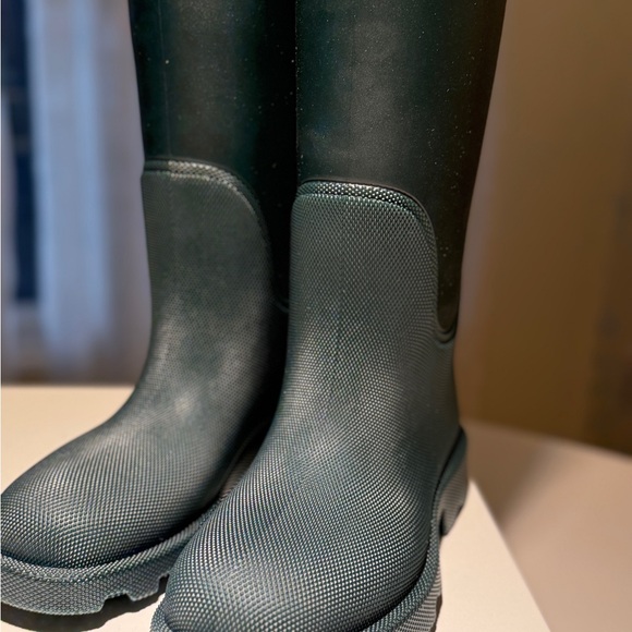 Burberry Rubber Marsh Calf-Length Rain Boots, Brand Size 38 (US Size 8) $870 - Picture 3 of 7